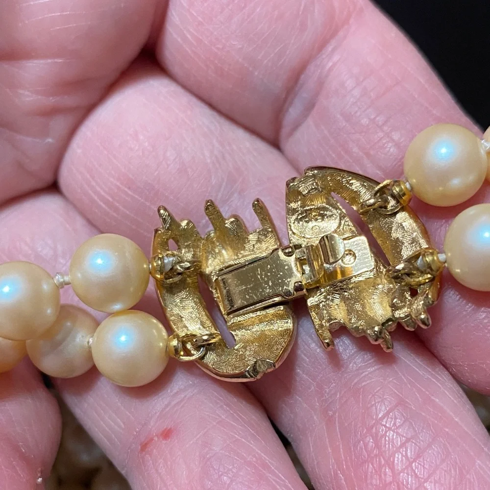 Vintage Double strand 8mm individually tied Pearl Necklace with Gold Clasp